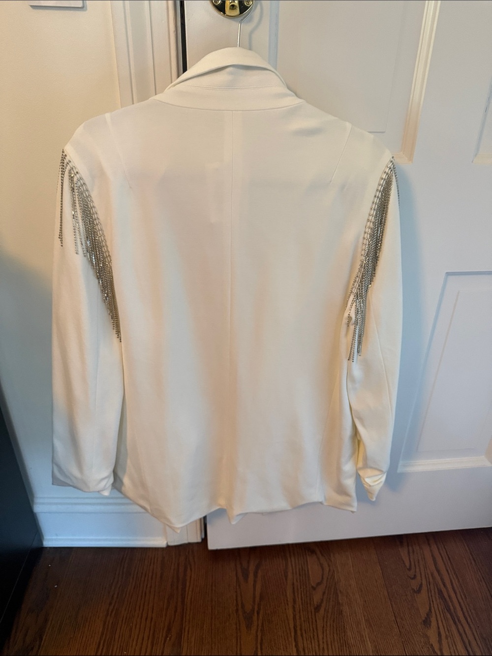 Bhee White Chain-Embellished Shoulder Blazer - Picture 2 of 3